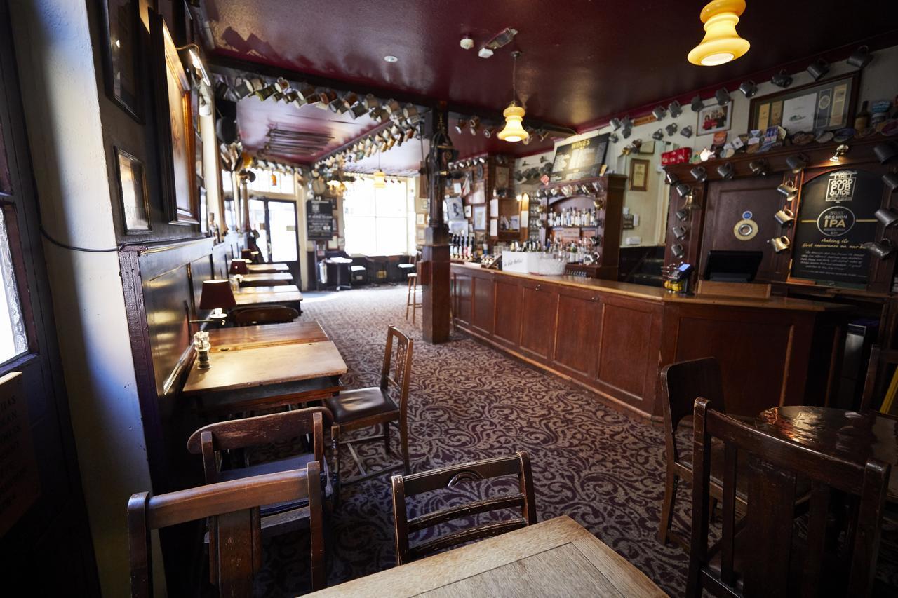 Wykeham Arms Hotel Winchester Eksteriør billede