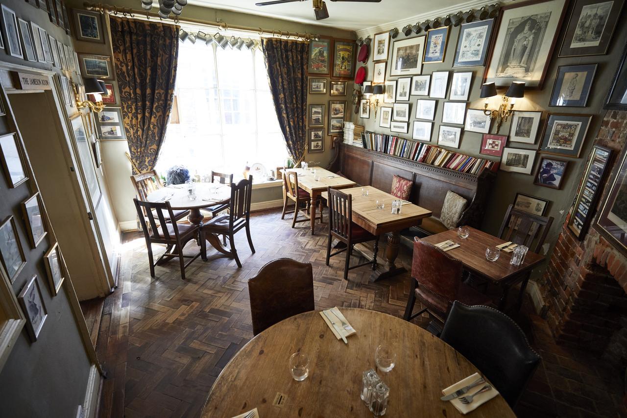 Wykeham Arms Hotel Winchester Eksteriør billede